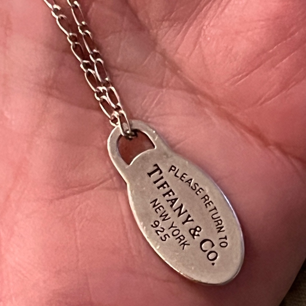 Authentic TIFFANY & CO. “Return to Tiffany” Oval Tag necklace - Picture 5 of 6